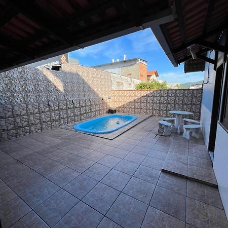Casa Em Penha Scヴィラ エクステリア 写真